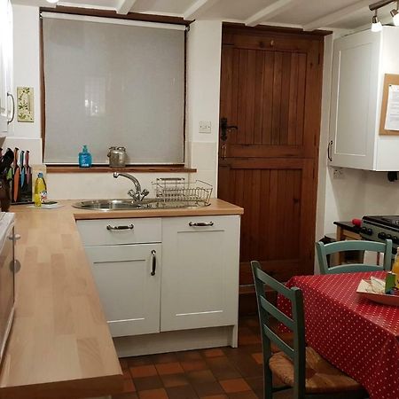 Dove Cottage, 타이즈웰 외부 사진